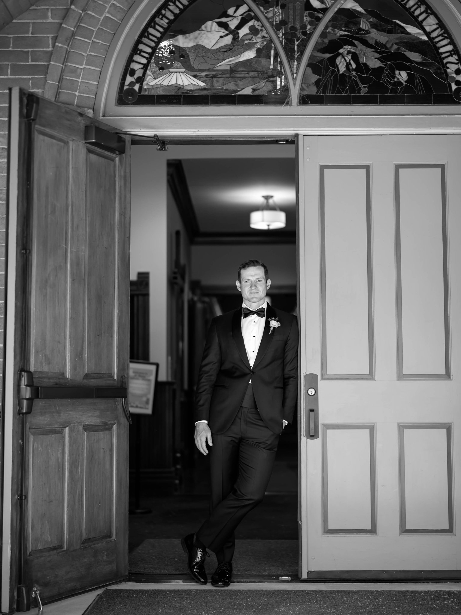 Groom and groomsmen at Snowmass mountain wedding